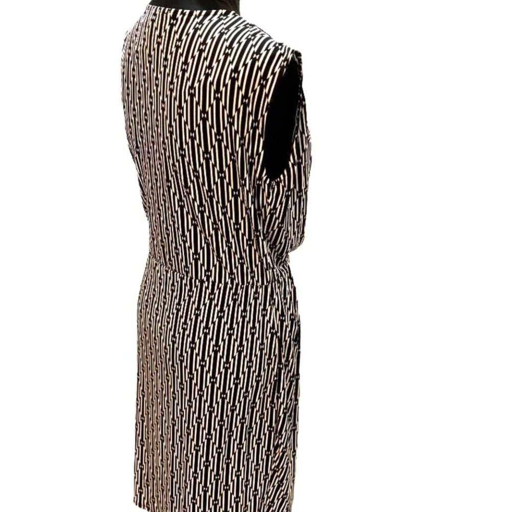MICHAEL KORS Black & White Printed Faux Wrap Dress w/Side Buckle ( P/M) NWT $120 - Picture 7 of 7